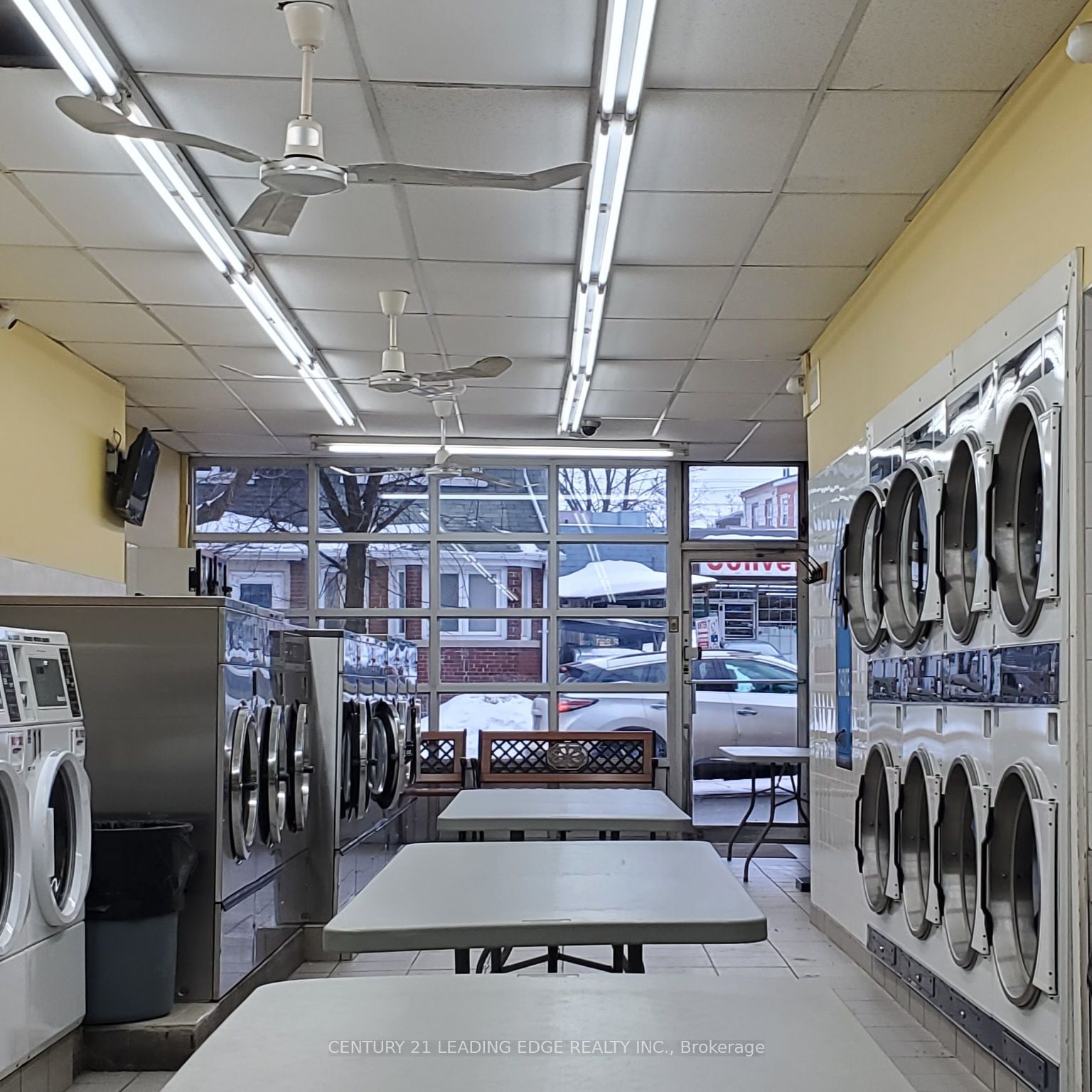 1935 GERRARD Street E