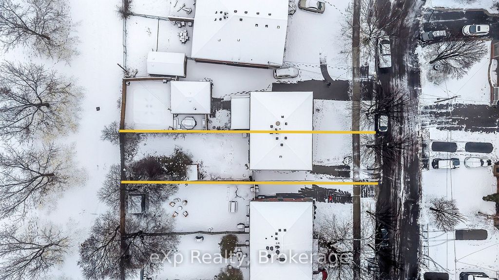 Photo of 1367 Freeport Drive, Mississauga, ON L5C 1S5 (MLS # W12700266)