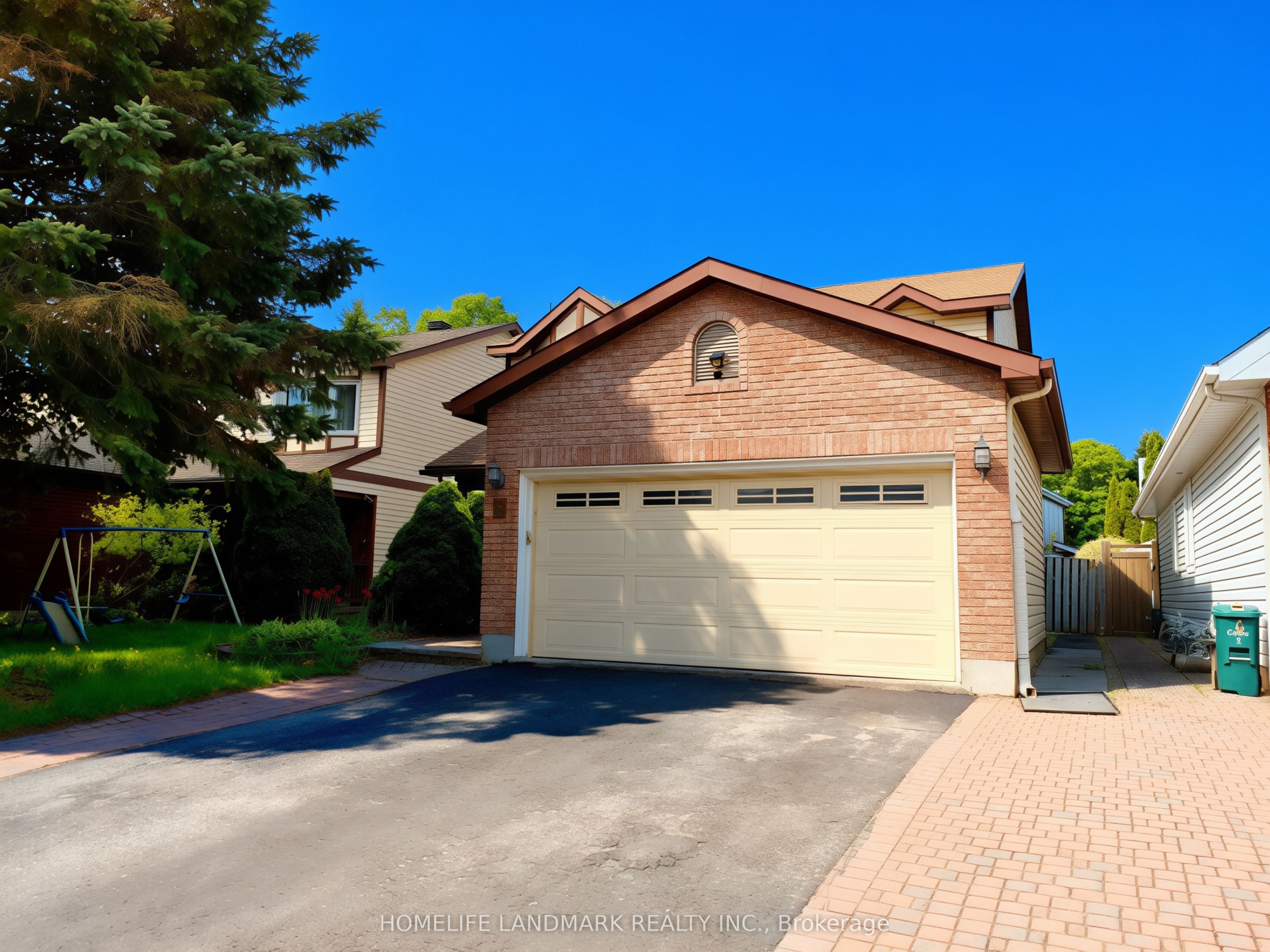 Photo 1 of 28 — 8 Opal Lane, Barrhaven, ON K2J 2V7