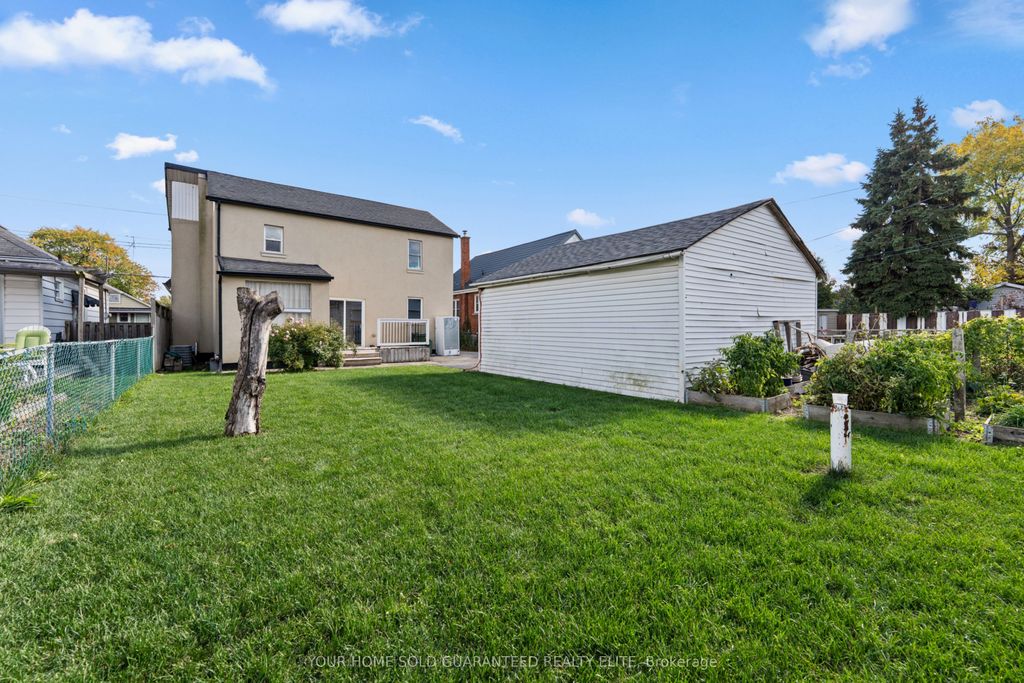 Photo of 233 Normanhurst Avenue, Hamilton, ON L8H 5N1 (MLS # X12935568)