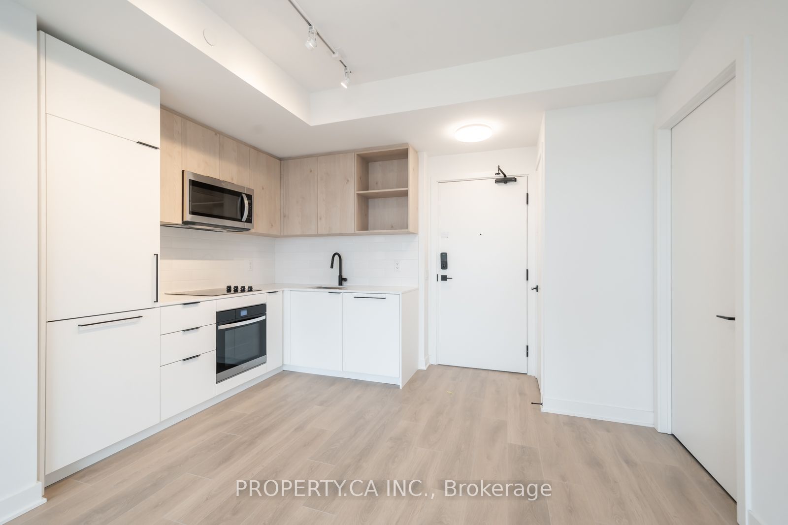 1185 Dupont Street 1408