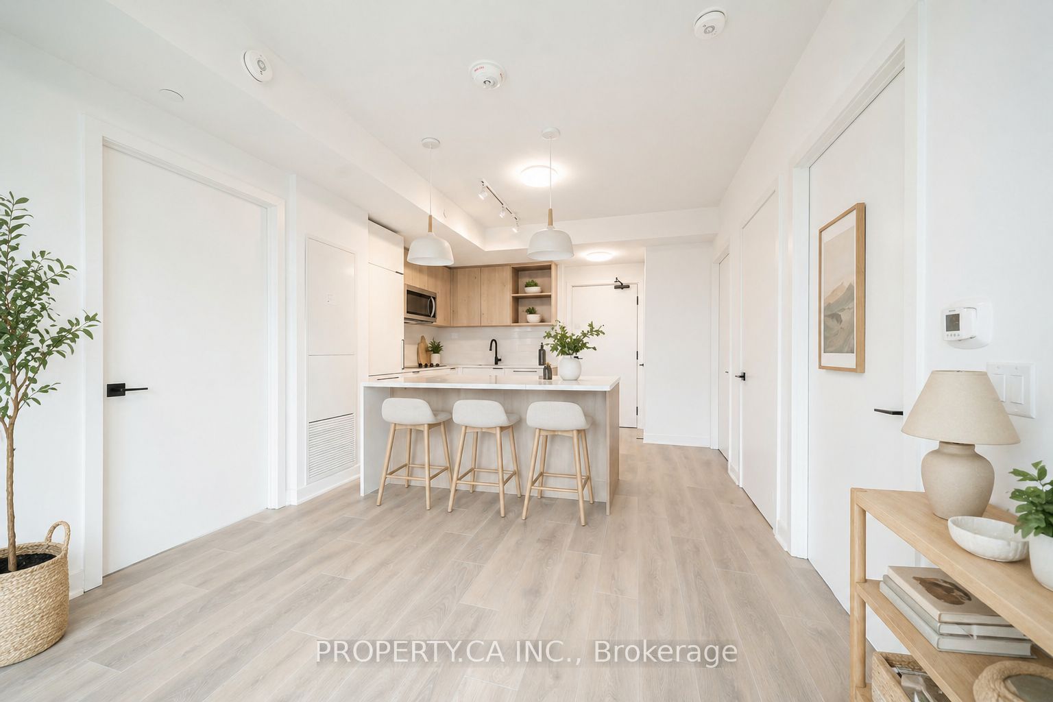1185 Dupont Street 1408