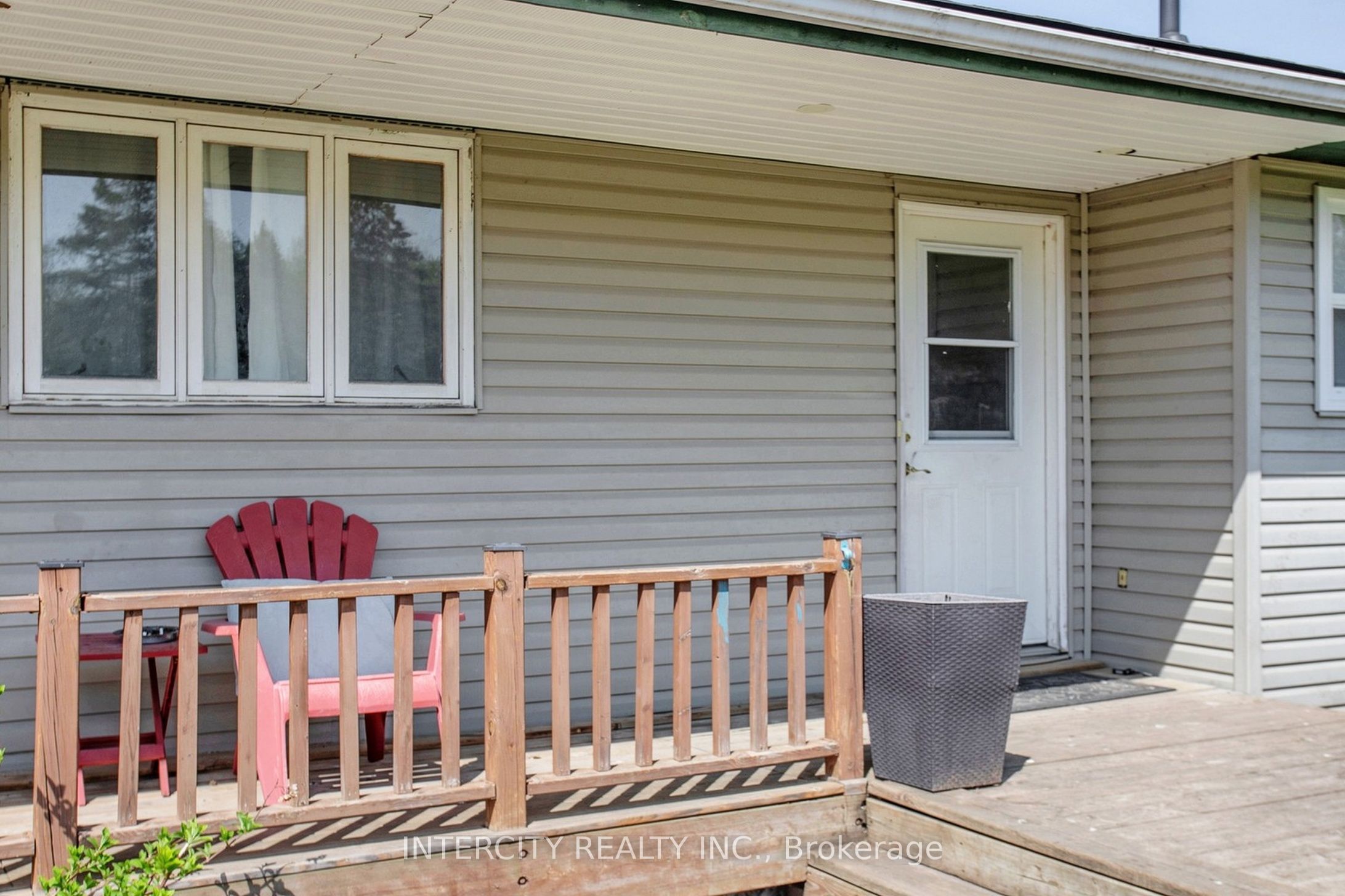 2076 15th Side Road