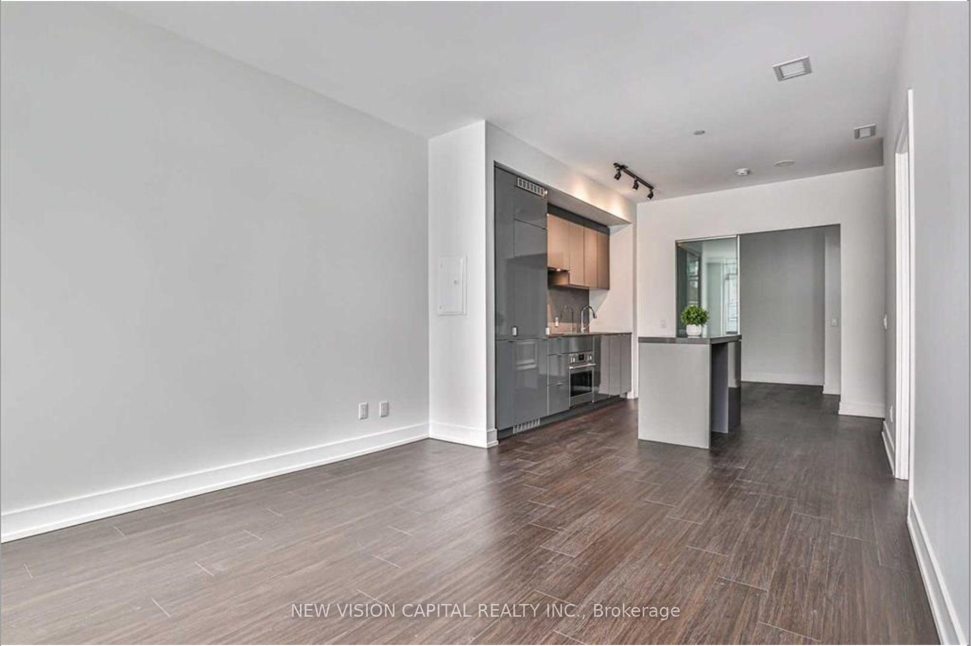 7 Grenville Street 715