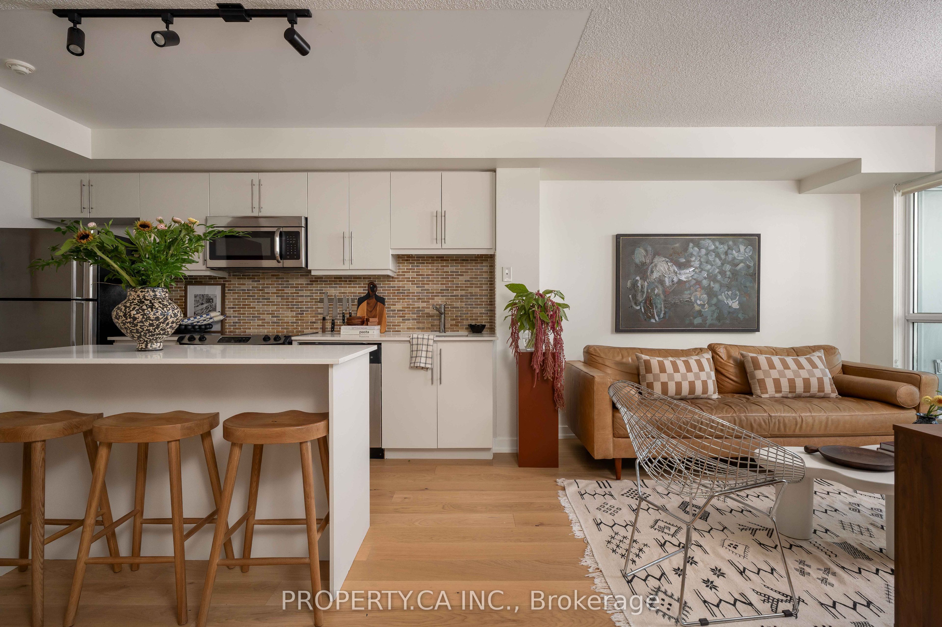 1171 Queen Street W 413
