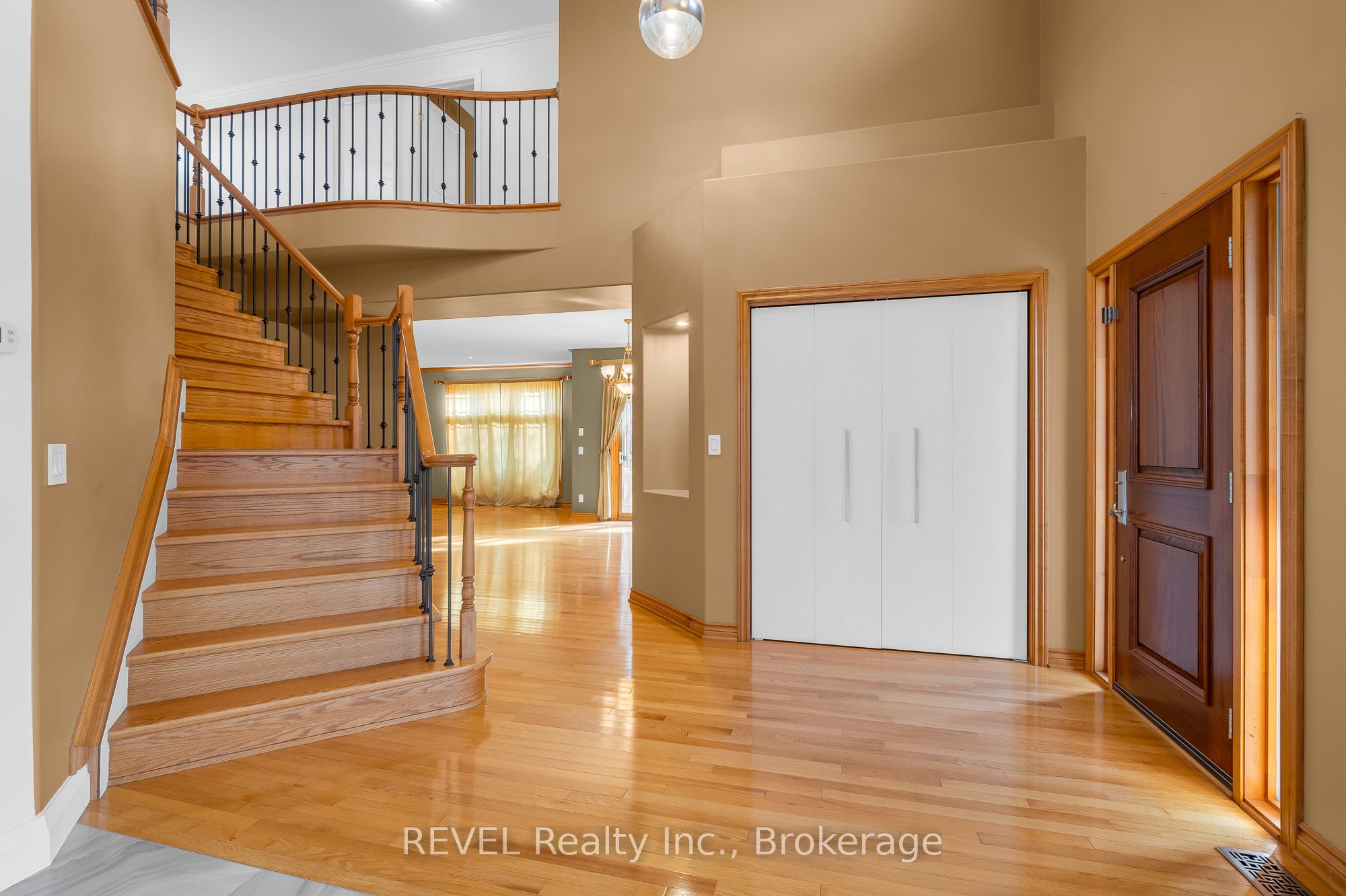30 MARACAY Way