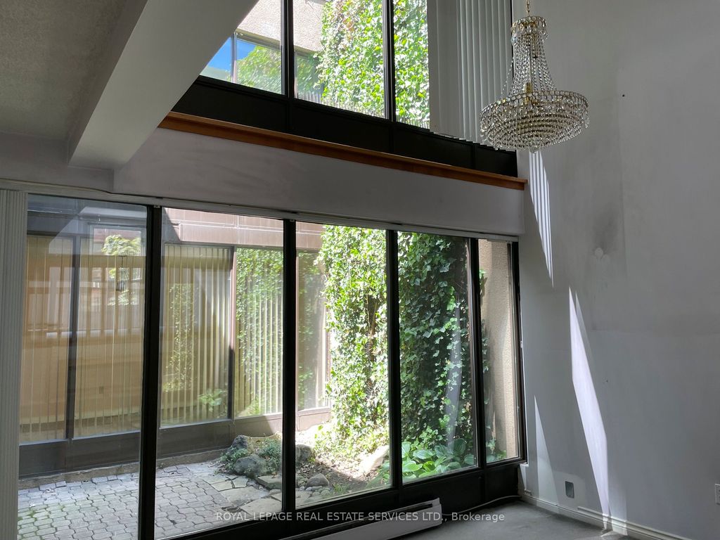 Photo of 48 Granby Street #6, Toronto, ON M5B 2J5 (MLS # C13464240)