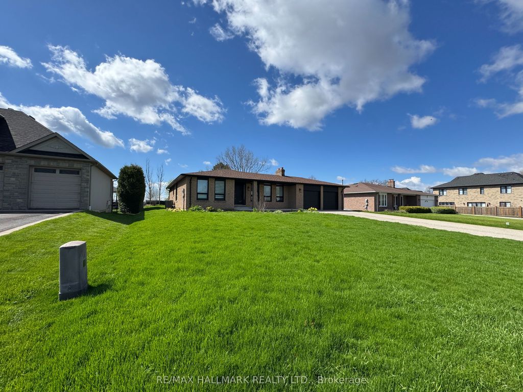 Photo of 17 Janet Avenue, King, ON L0G 1N0 (MLS # N13104894)
