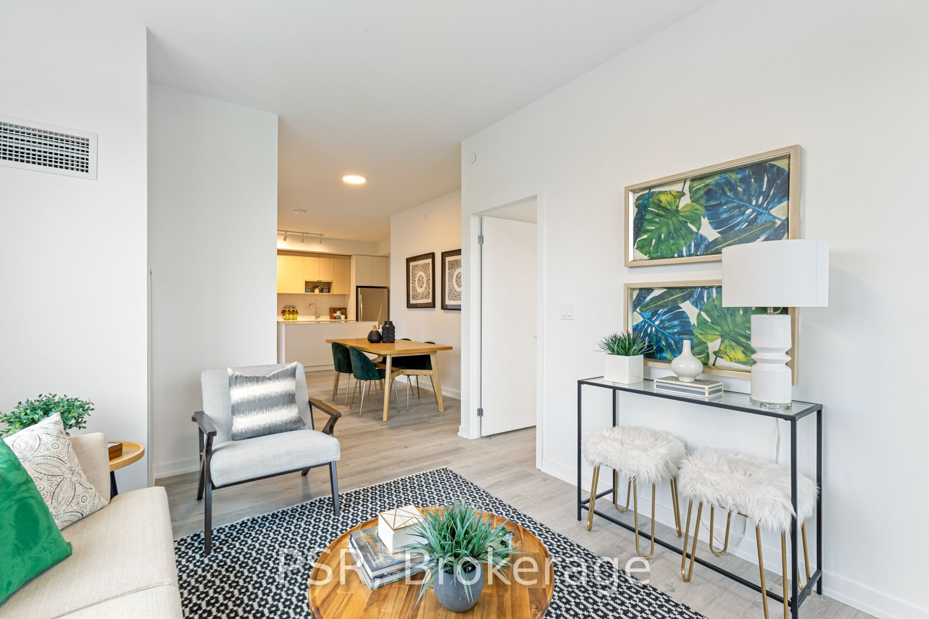 4365 Bloor Street W 525