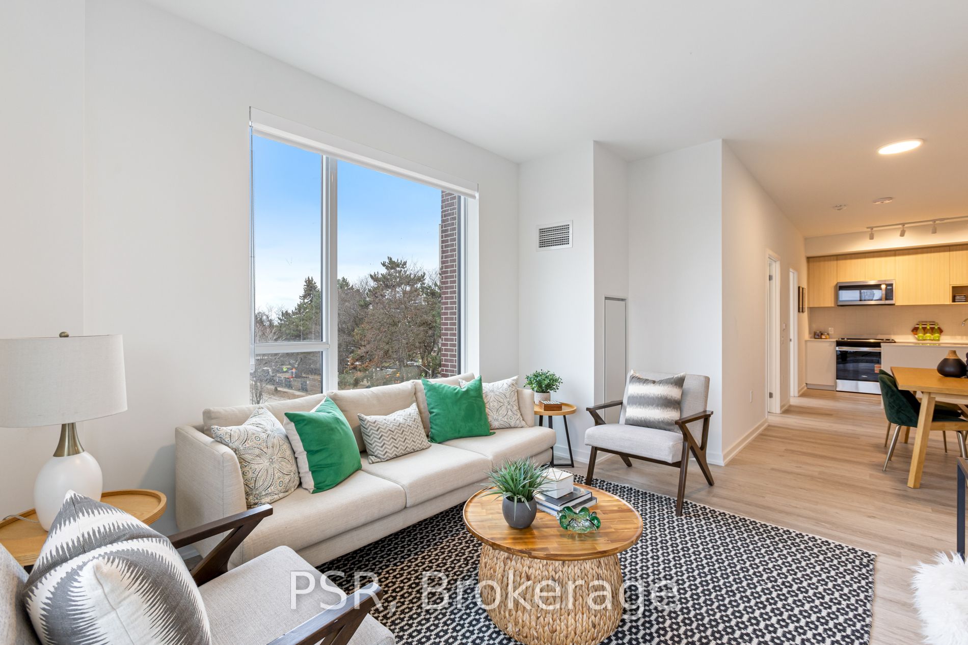 4365 Bloor Street W 525