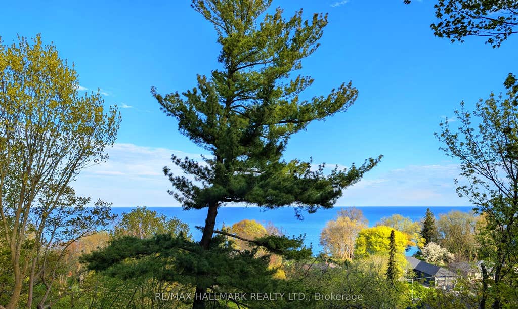 Photo of 2 Ledge Road, Toronto, ON M1M 1H1 (MLS # E13698770)