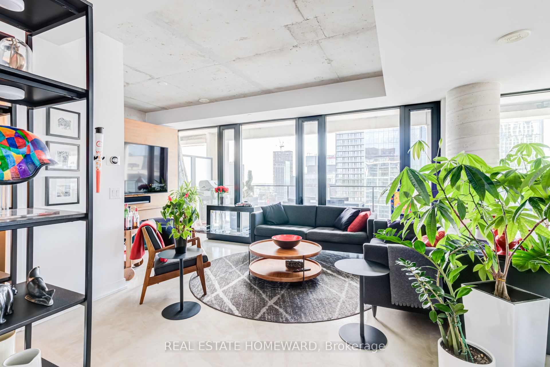 Photo 1 of 35 — 55 Ontario Street 2108, Toronto, ON M5A 0T8