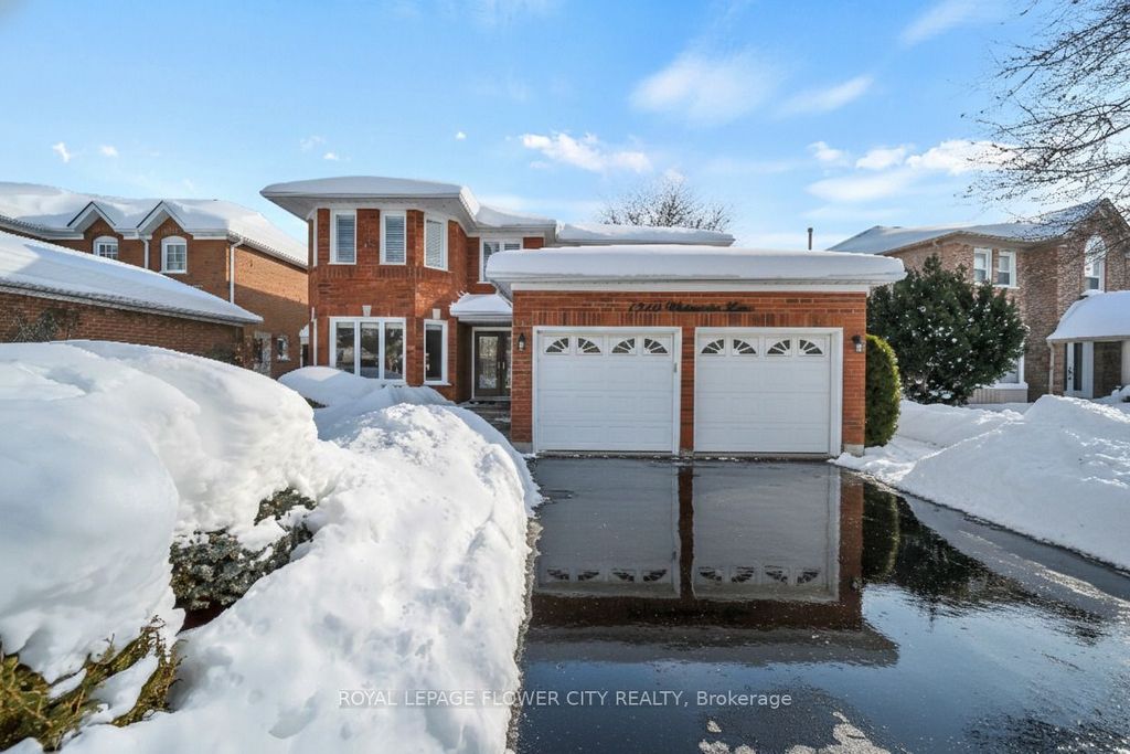 Photo of 1340 Whitewater Lane, Mississauga, ON L5V 1L8 (MLS # W12737702)