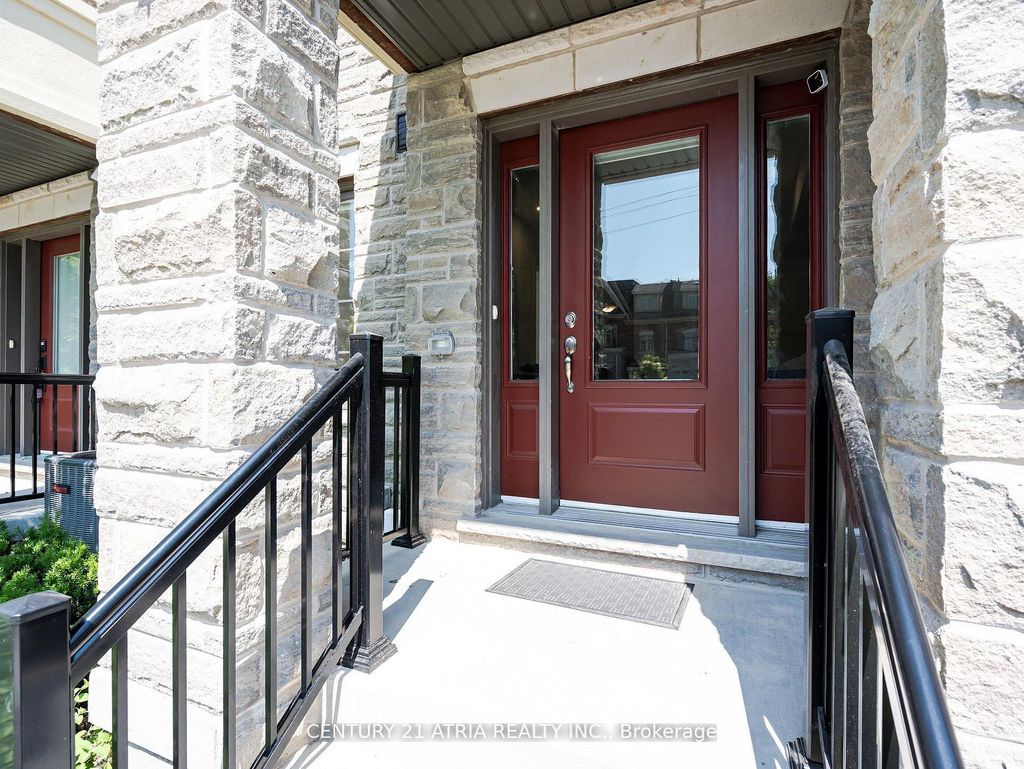 Photo of 38 Main Street, Mississauga, ON L5M 1X8 (MLS # W12672362)