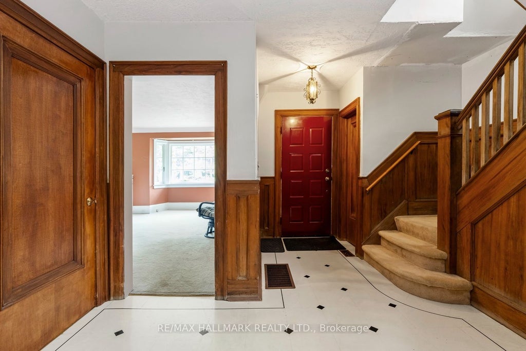 Photo of 48 Chatsworth Drive, Toronto, ON M4R 1R5 (MLS # C14121580)