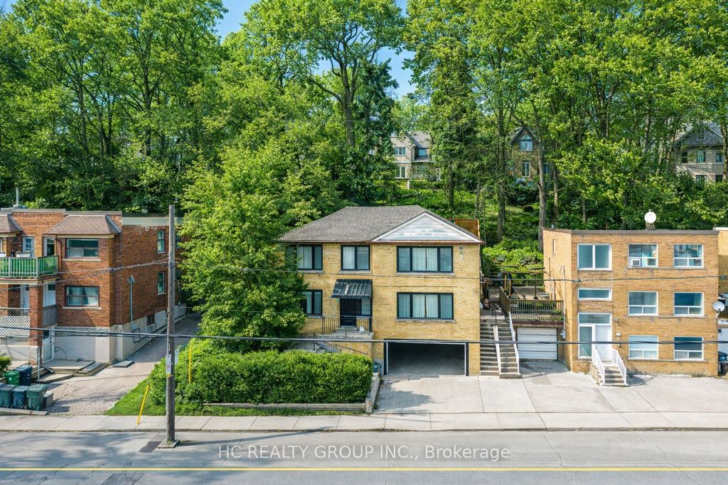 Photo of 840 Davenport Road, Toronto, ON M6G 2B6 (MLS # C13088084)