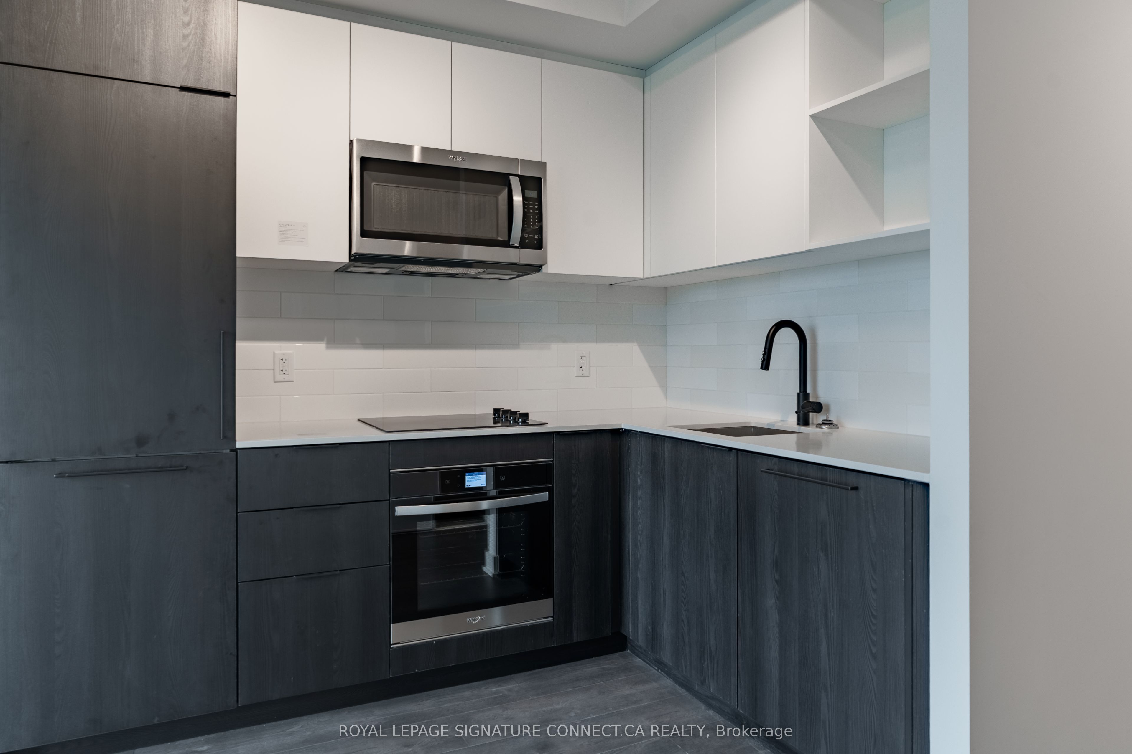 1185 Dupont Street 421