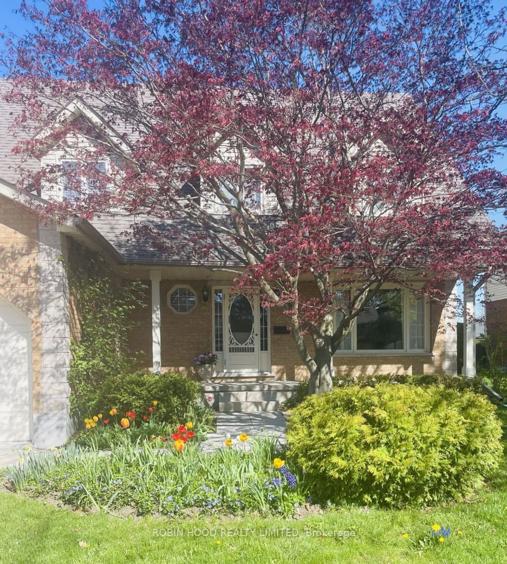 Photo of 42 Hands Drive, Guelph, ON N1G 3H3 (MLS # X12852412)