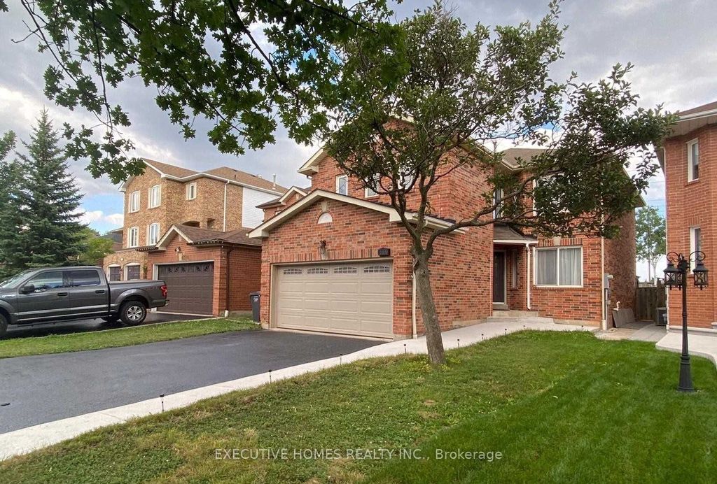 Photo of 4388 Romfield Crescent, Mississauga, ON L5M 4K9 (MLS # W12858396)