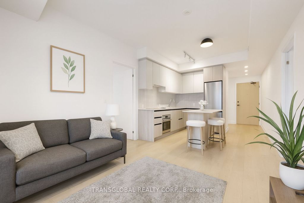 Photo of 7950 Bathurst Street #202, Vaughan, ON L4J 0L4 (MLS # N12715724)