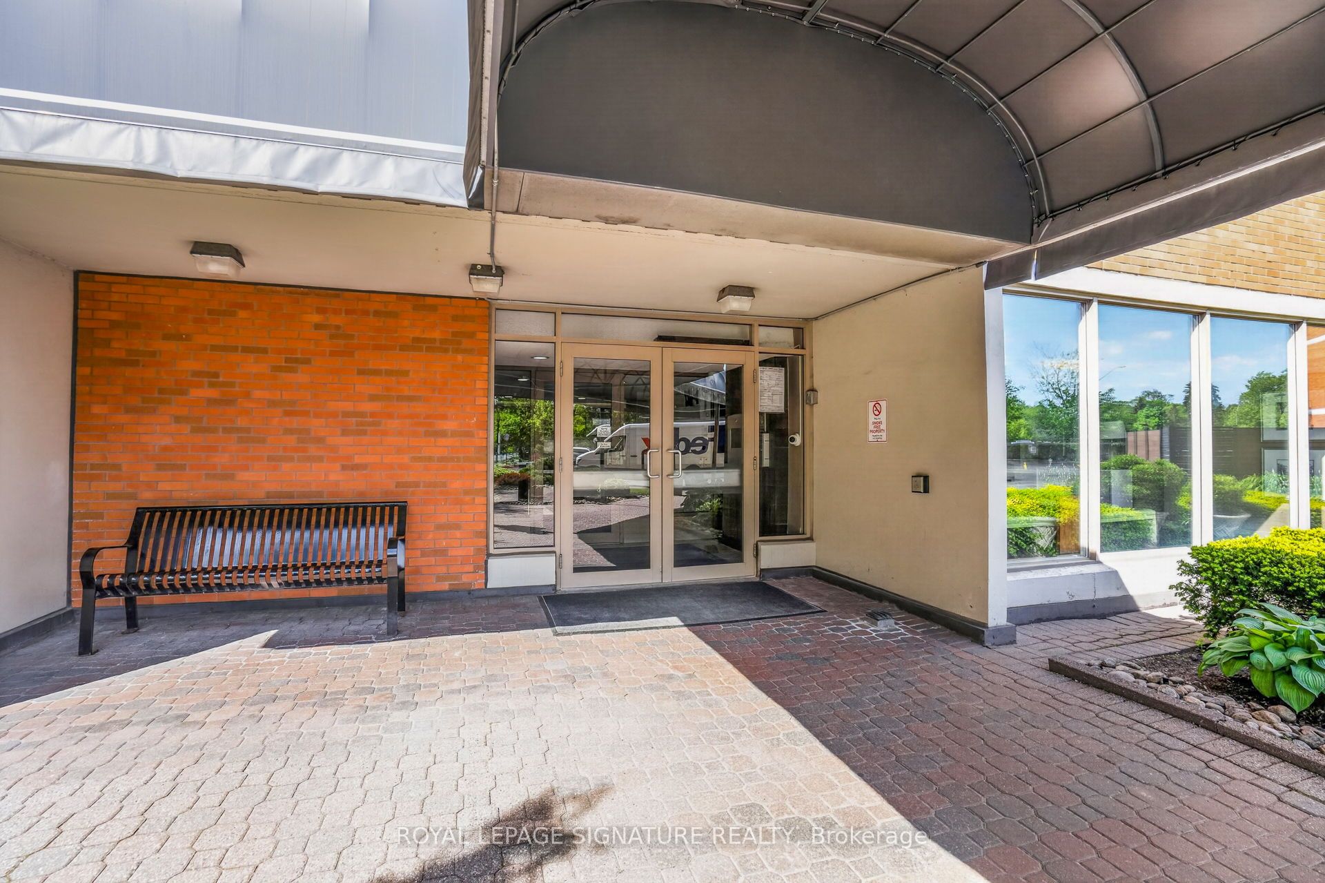 7811 Yonge Street 103