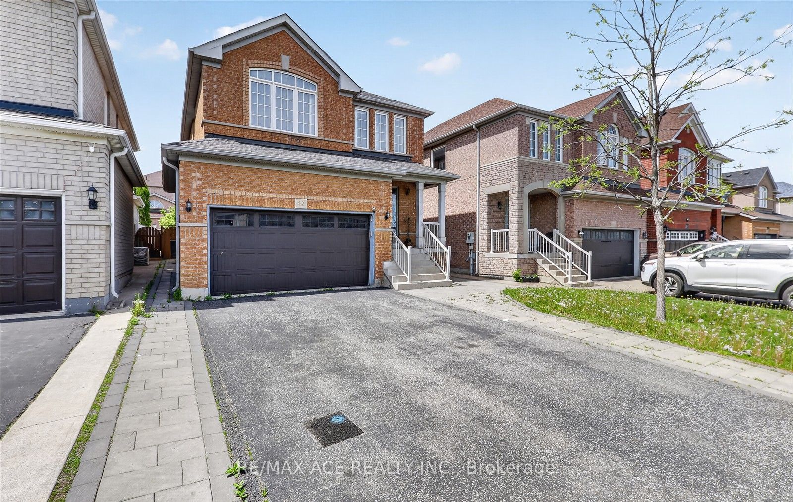 42 Feather Reed Way