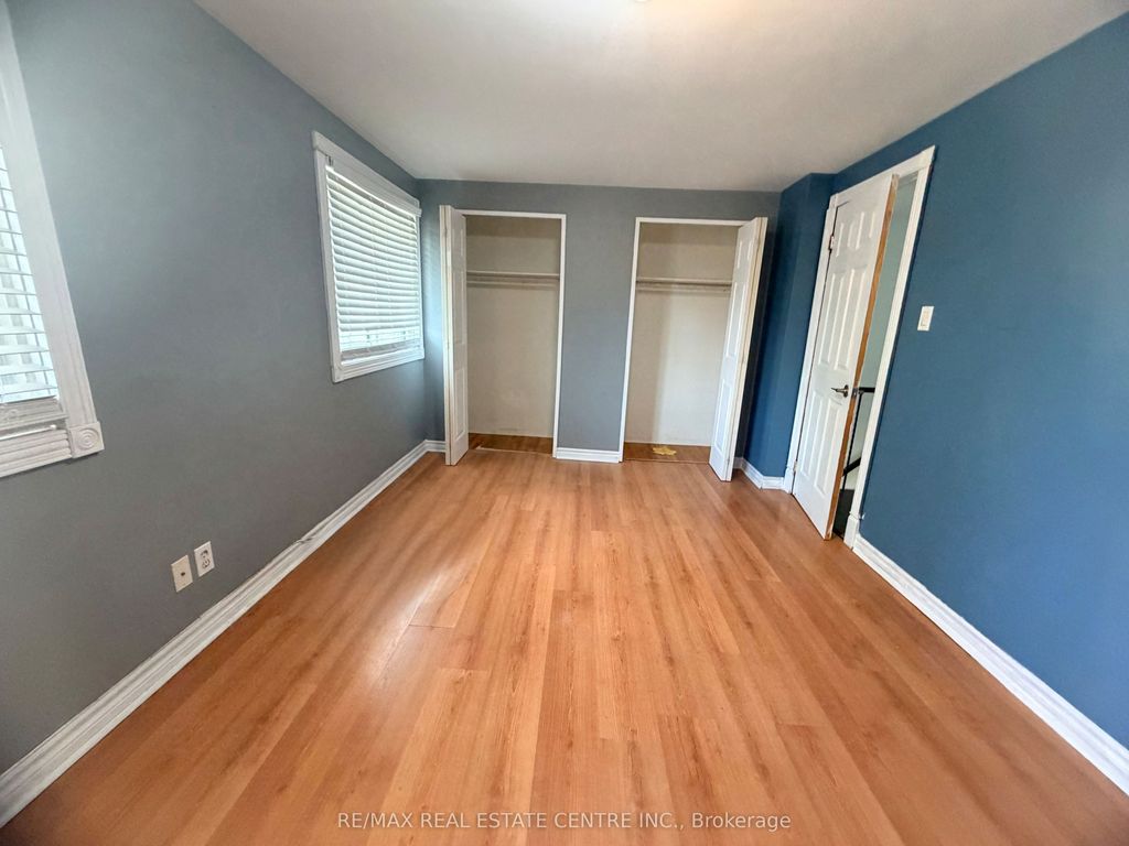 Photo of 43 Forest Glen Crescent, Kitchener, ON N2N 1C7 (MLS # X13226134)