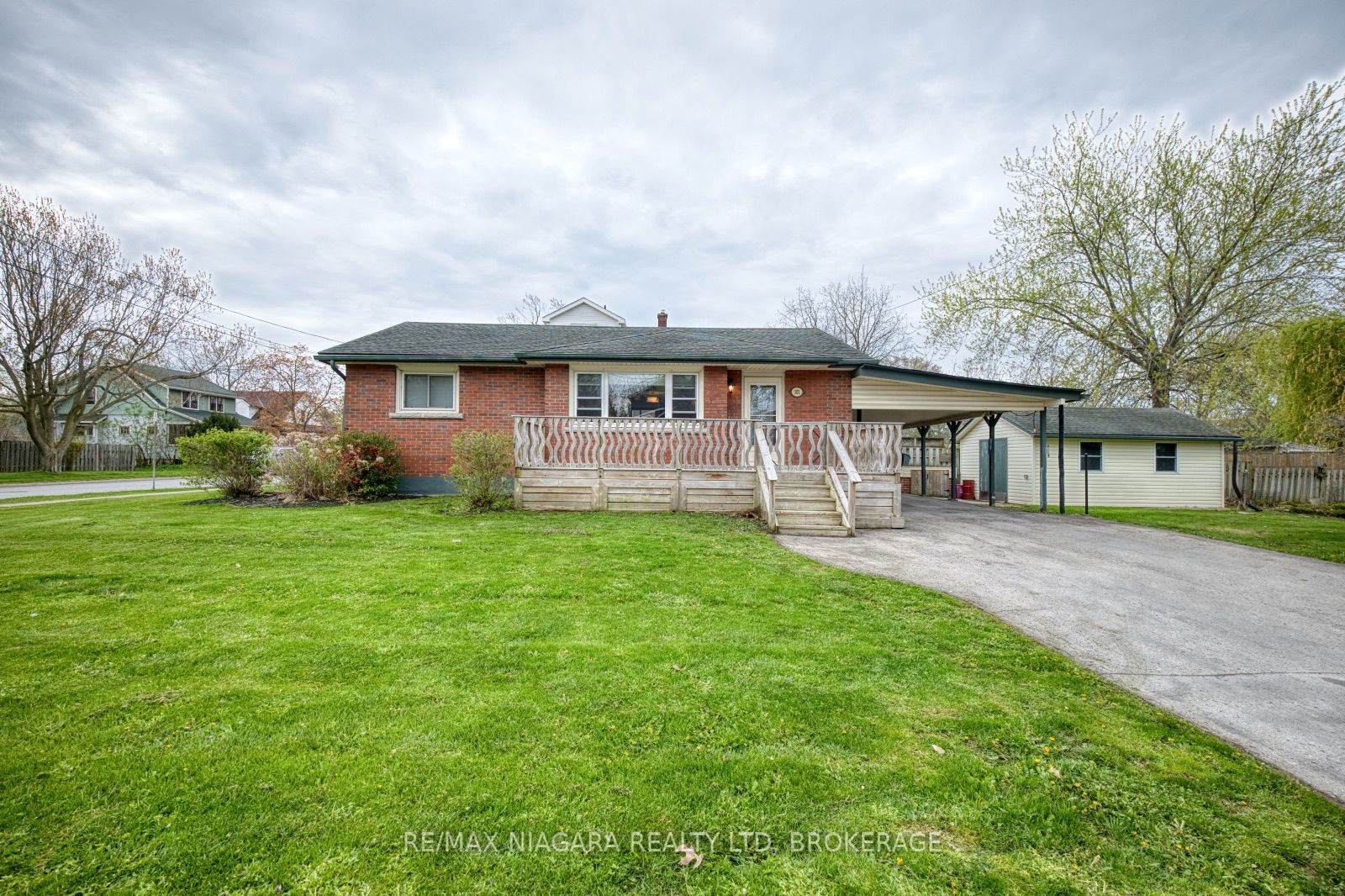 301 Highland Avenue