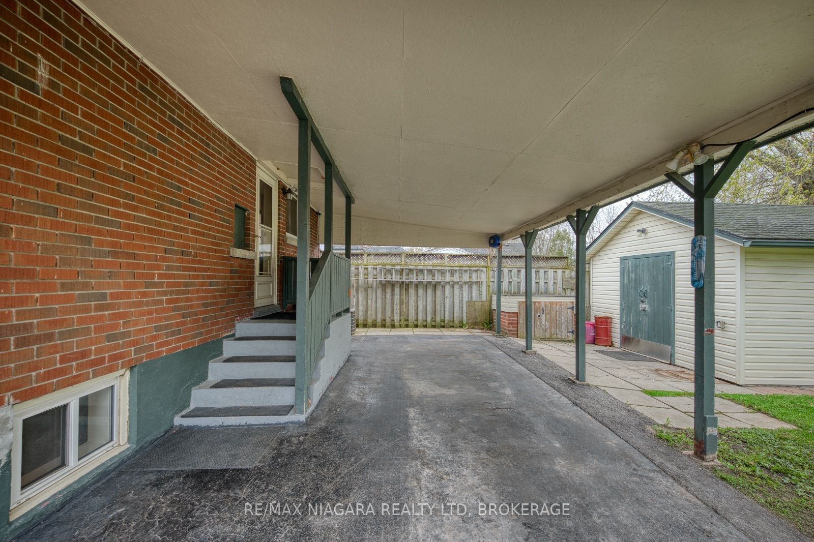 301 Highland Avenue