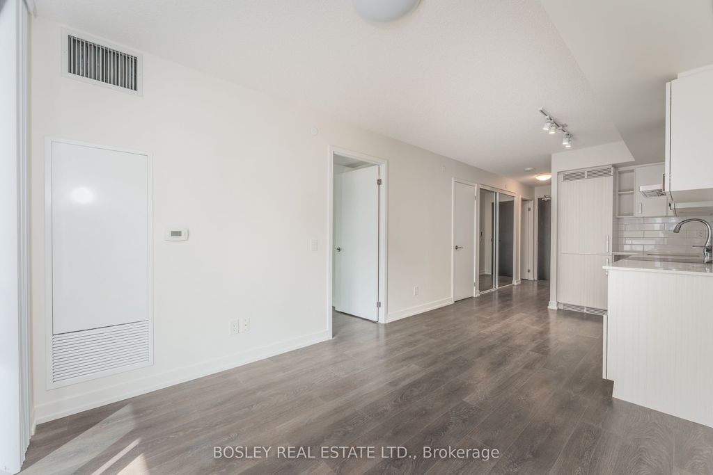 Photo of 125 Redpath Avenue #1006, Toronto, ON M4S 0B5 (MLS # C12432684)