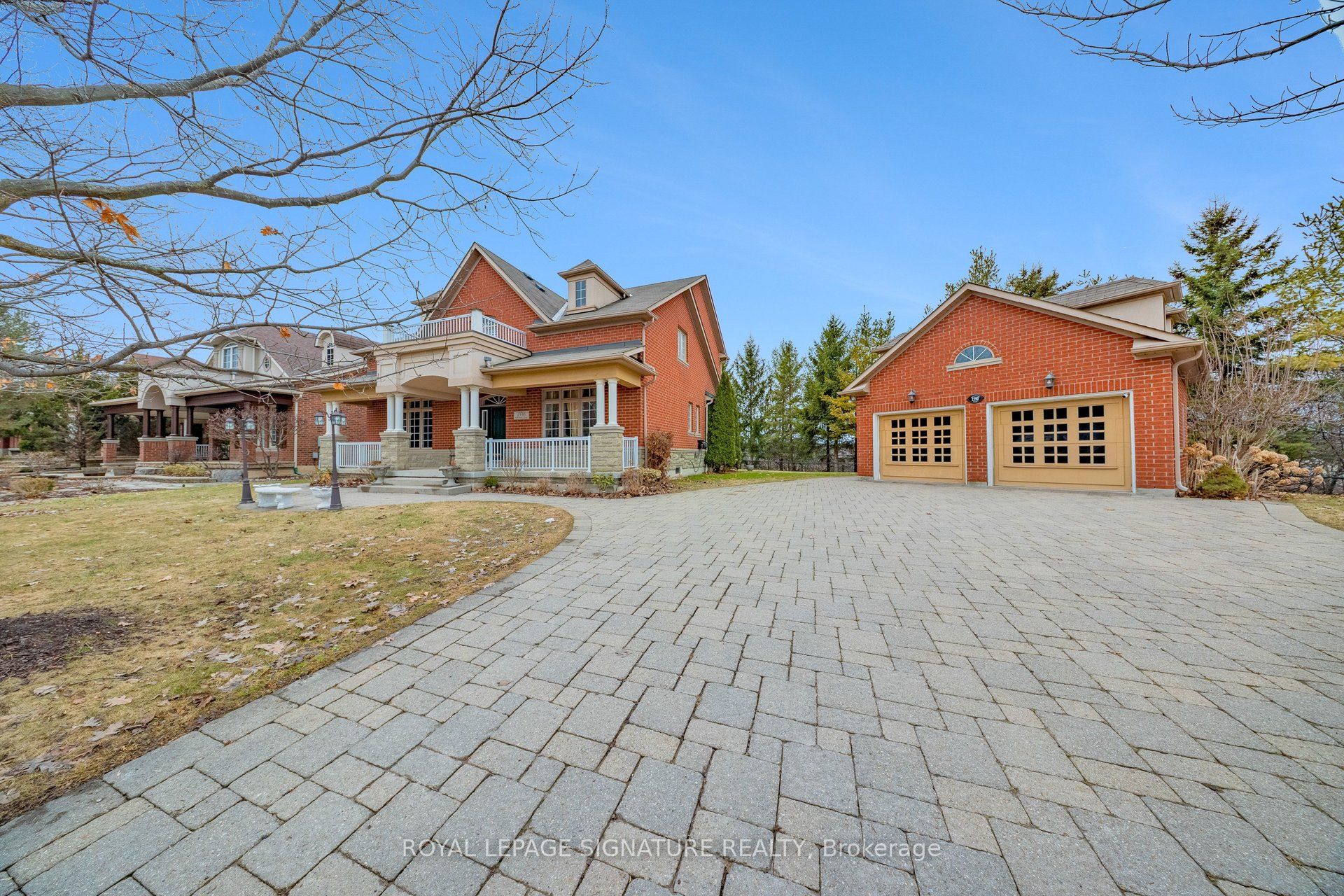 1590 Hallstone Road