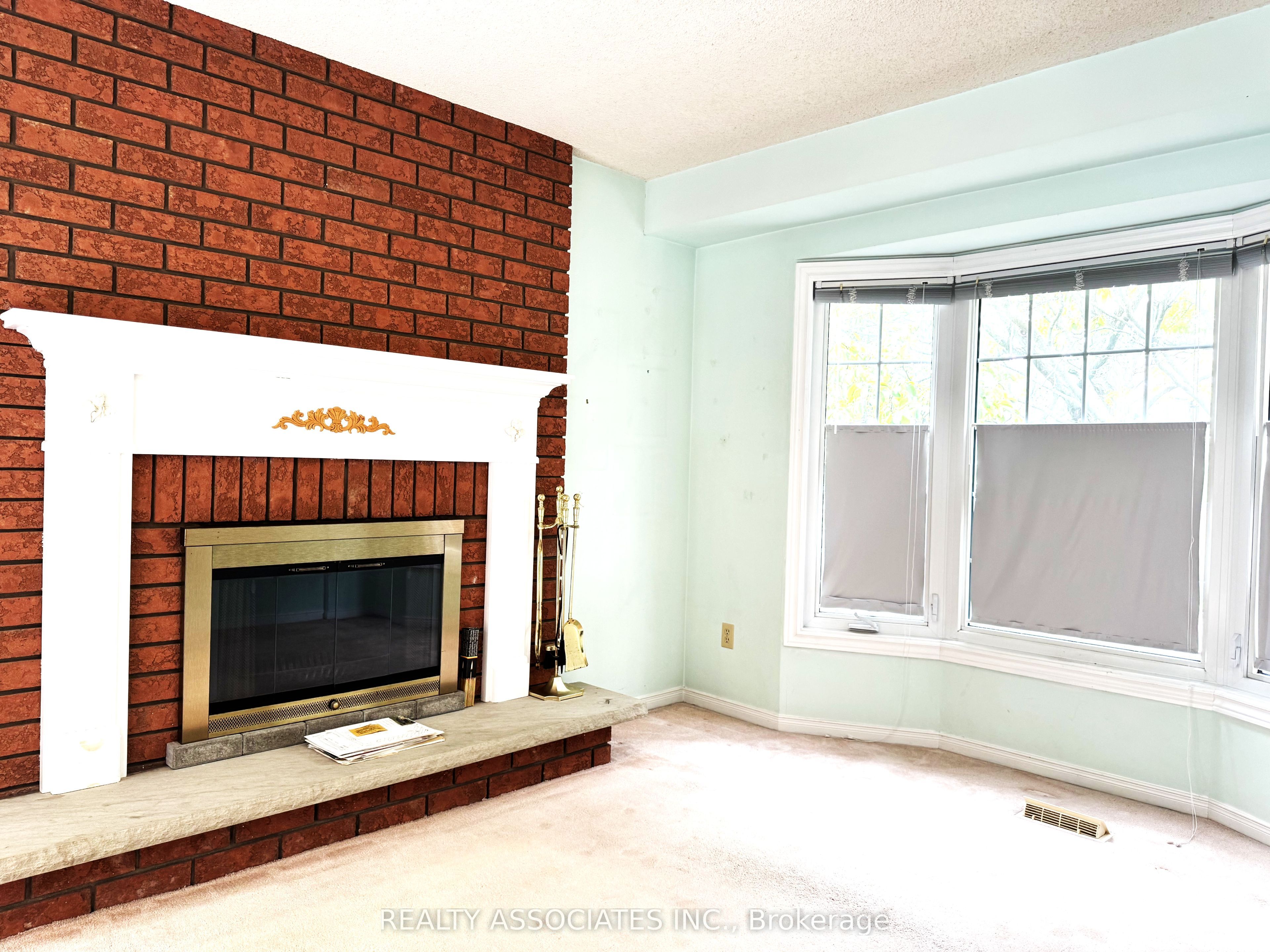 5577 Haddon Hall Road