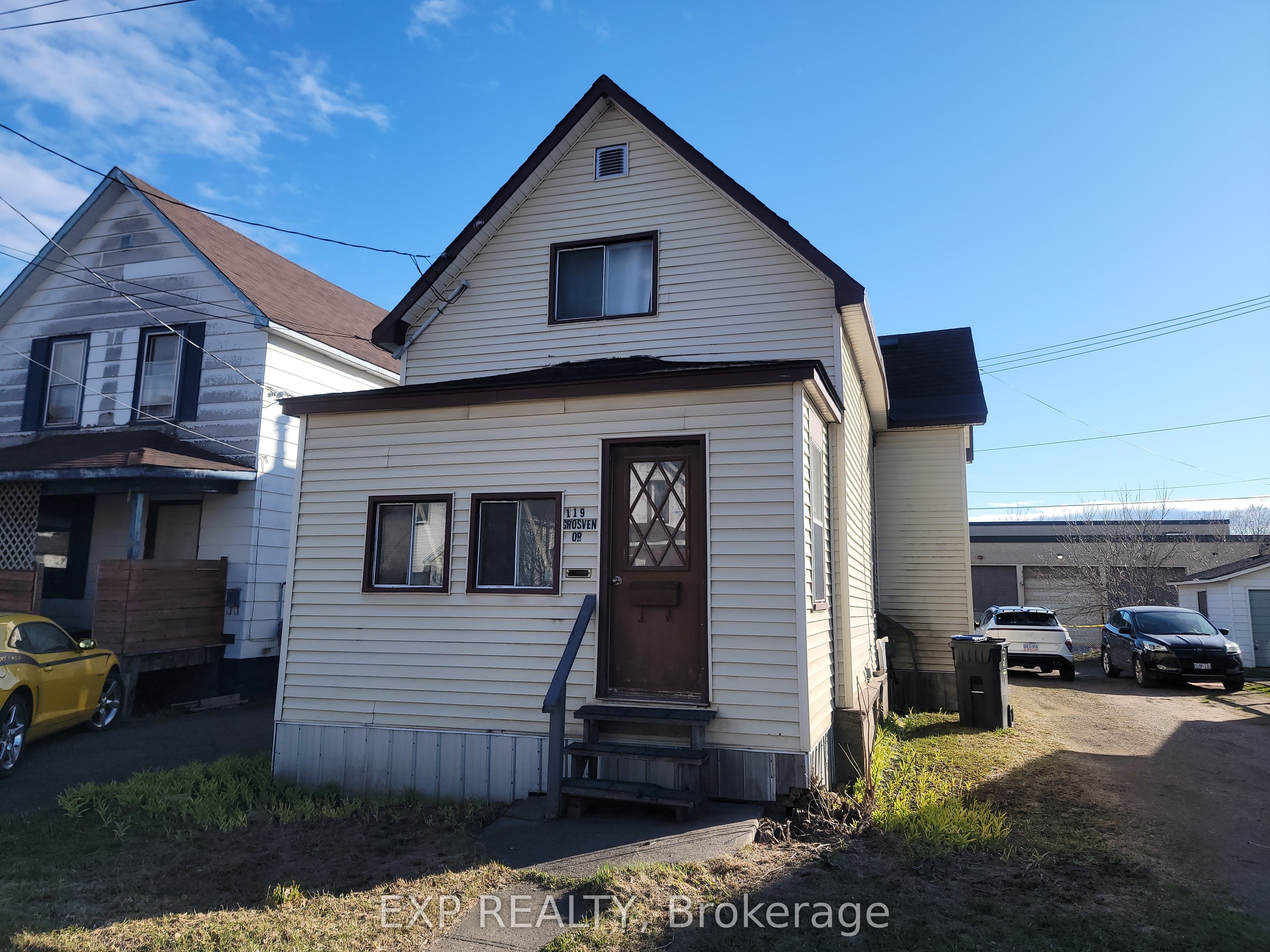 Photo 1 of 18 — 119 Grosvenor Avenue, Sault Ste Marie, ON P6B 2M2