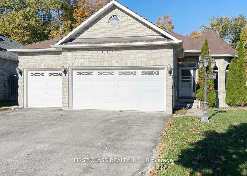 Photo 1 of 15 — 1905 Webster Boulevard Main, Innisfil, ON L9S 2A6