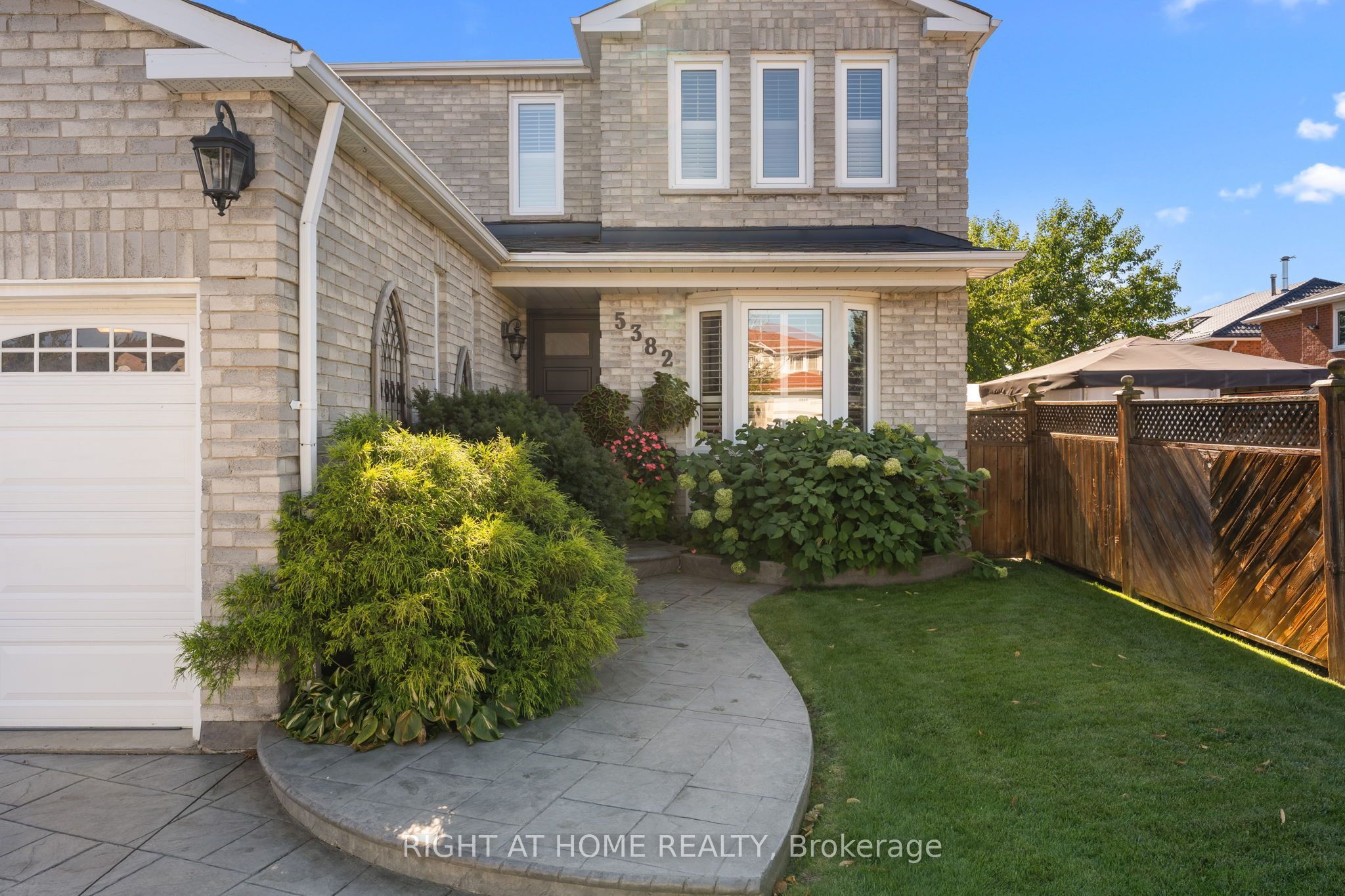 5382 Huntingfield Drive