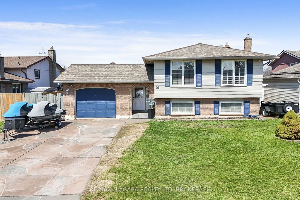 Photo of 40 Via Dell Monte Street, St. Catharines, ON L2T 3Y2 (MLS # X12967202)