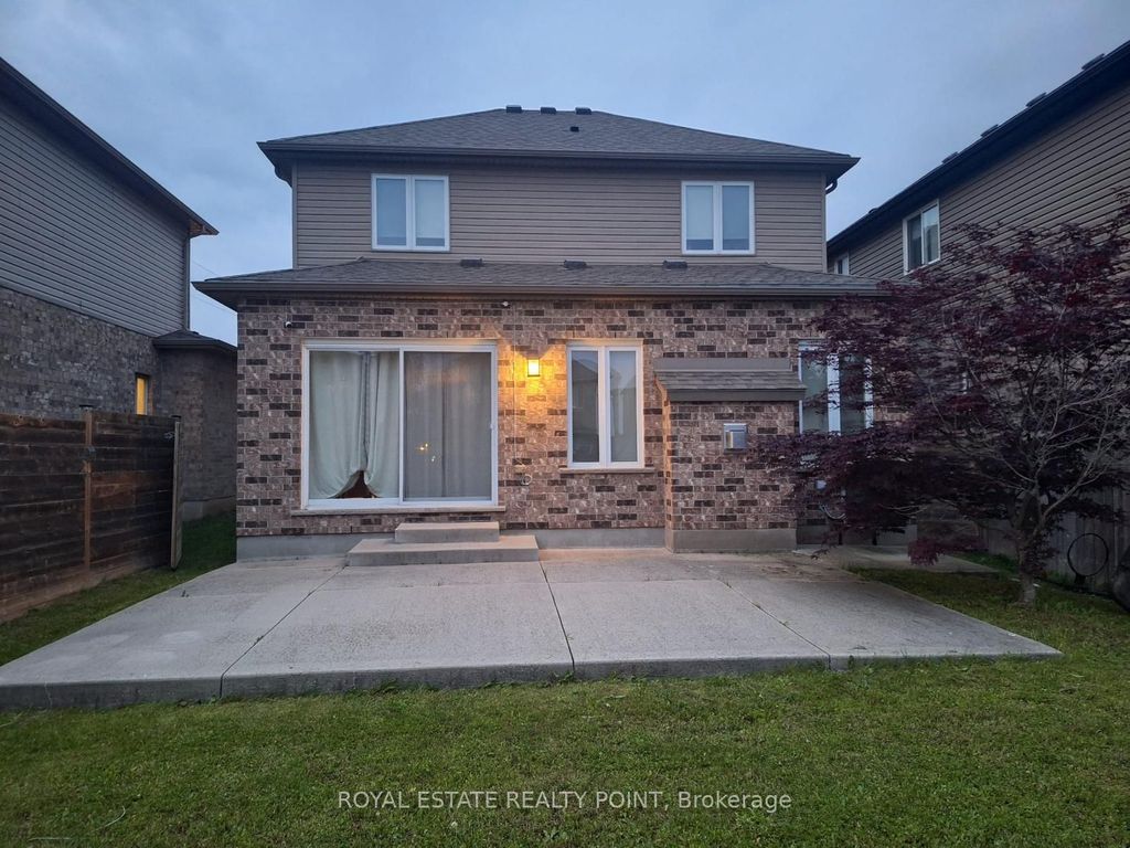 Photo of 2091 Cherrywood Trail, London North, ON N6H 0C8 (MLS # X12588154)