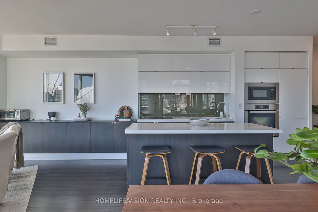 Photo of 21 Iceboat Terrace #4806, Toronto, ON M5V 4A9 (MLS # C12380061)