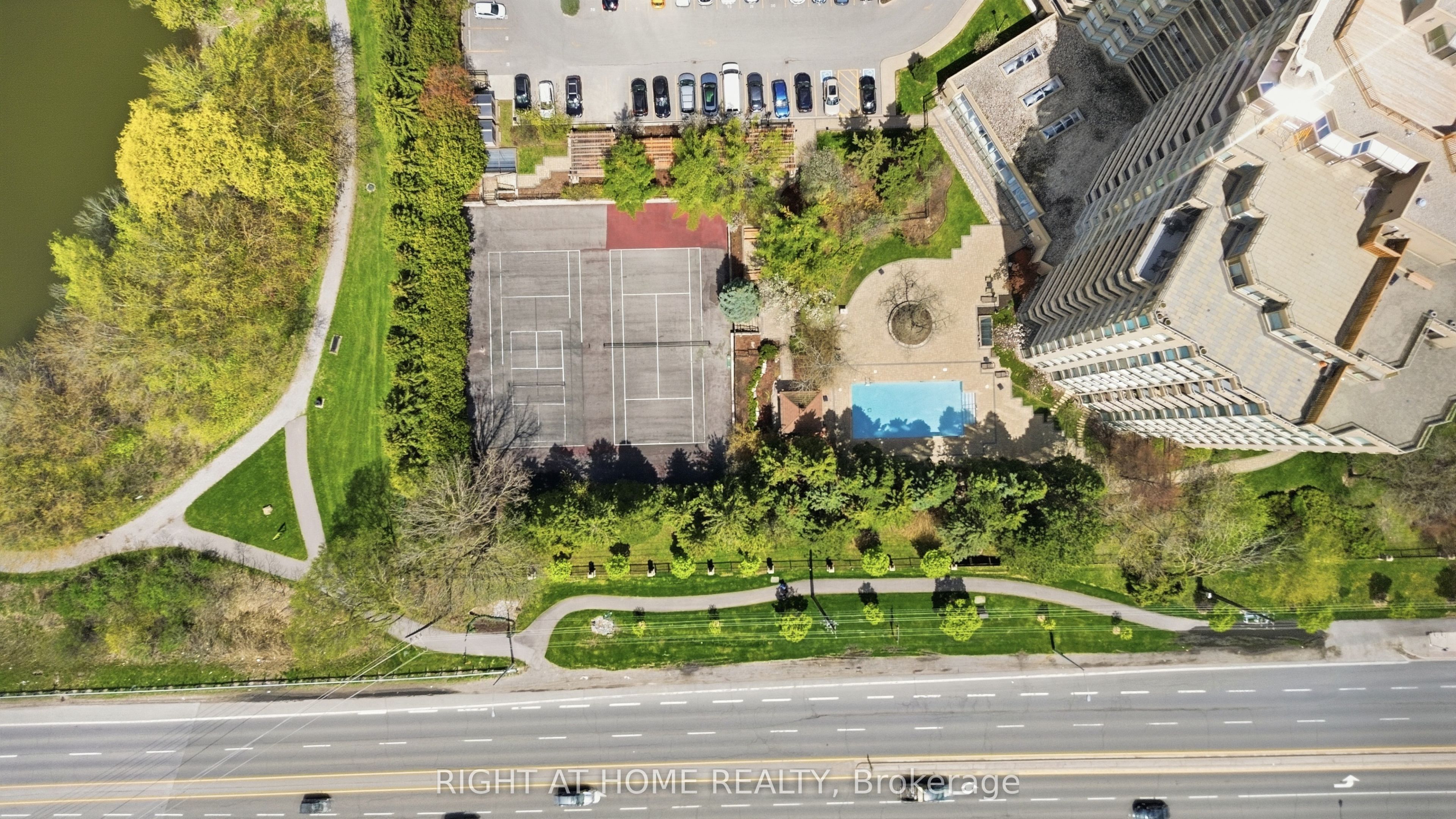 610 BULLOCK Drive 803