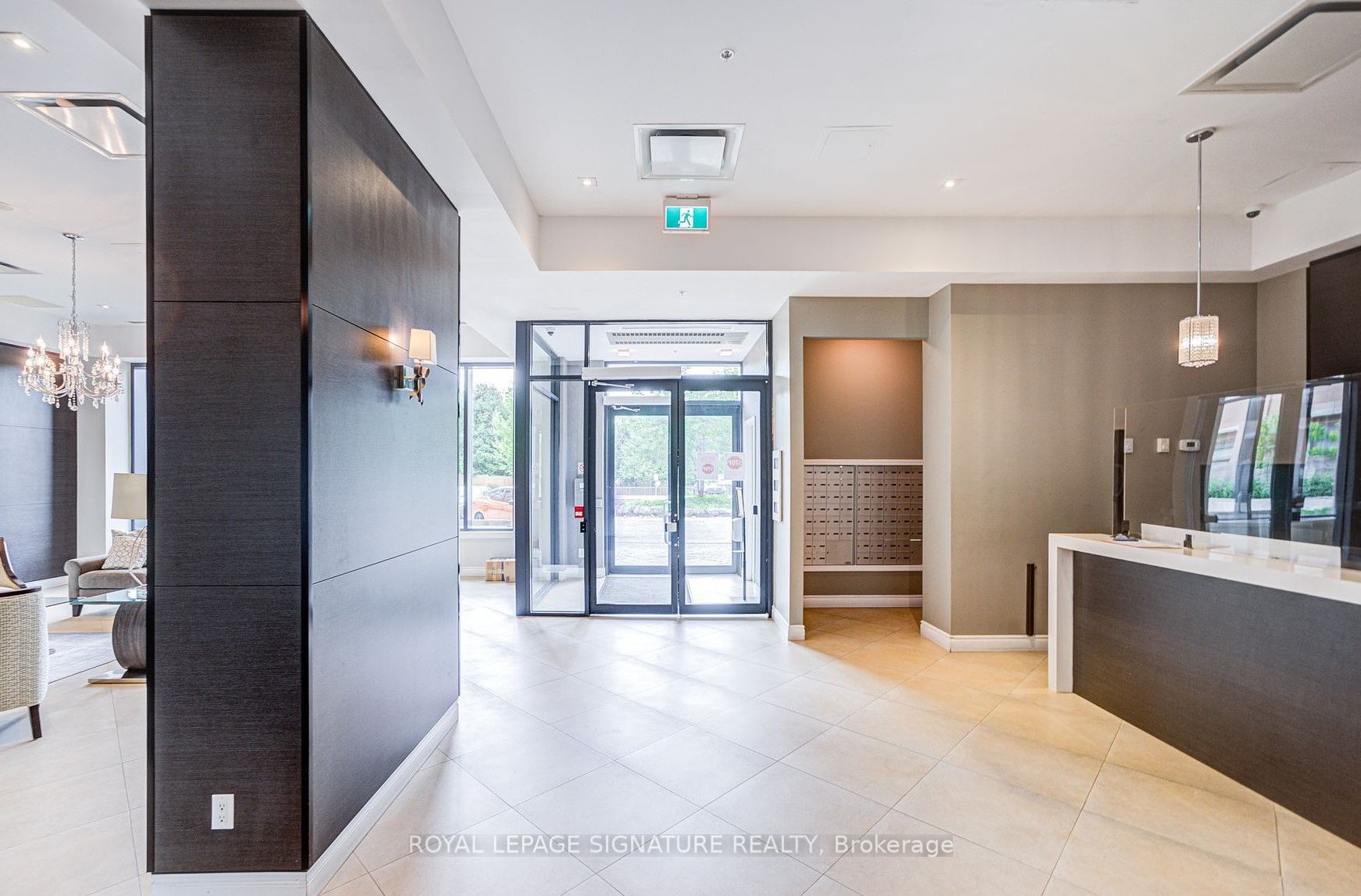 11611 Yonge Street 610