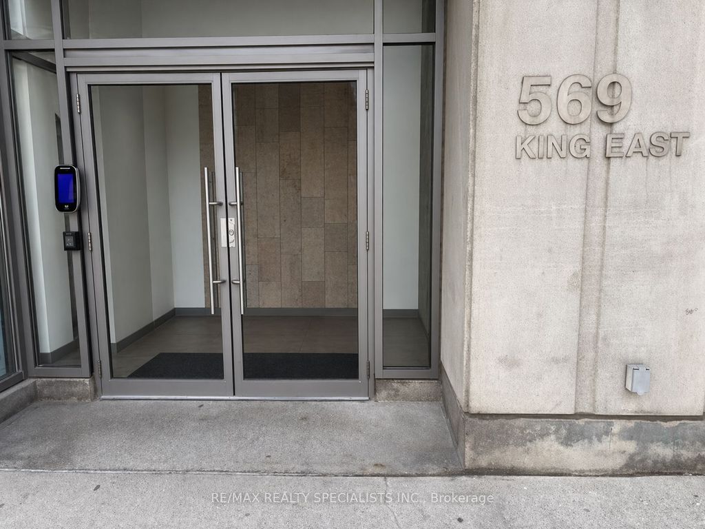 Photo of 569 King Street E #301, Toronto, ON M5A 1M5 (MLS # C13027806)