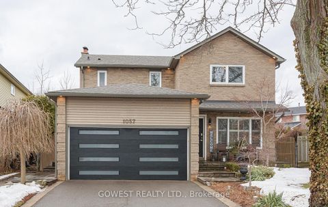 1057 Franklin Court Oakville ON L6H 2T5