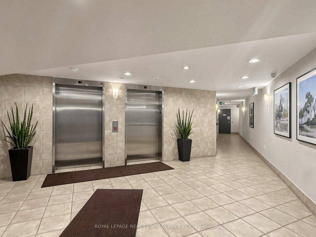 Photo of 300 Balliol Street #401, Toronto, ON M4S 3G6 (MLS # C14087916)