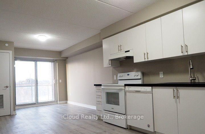 716 Main Street E 312