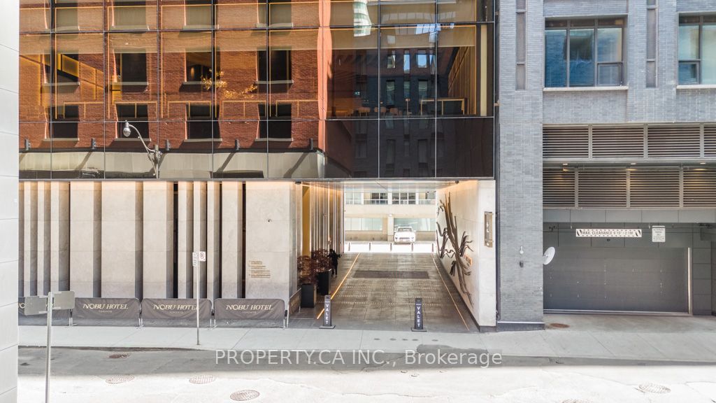 Photo of 35 Mercer Street #3708, Toronto, ON M5V 0V1 (MLS # C12652876)