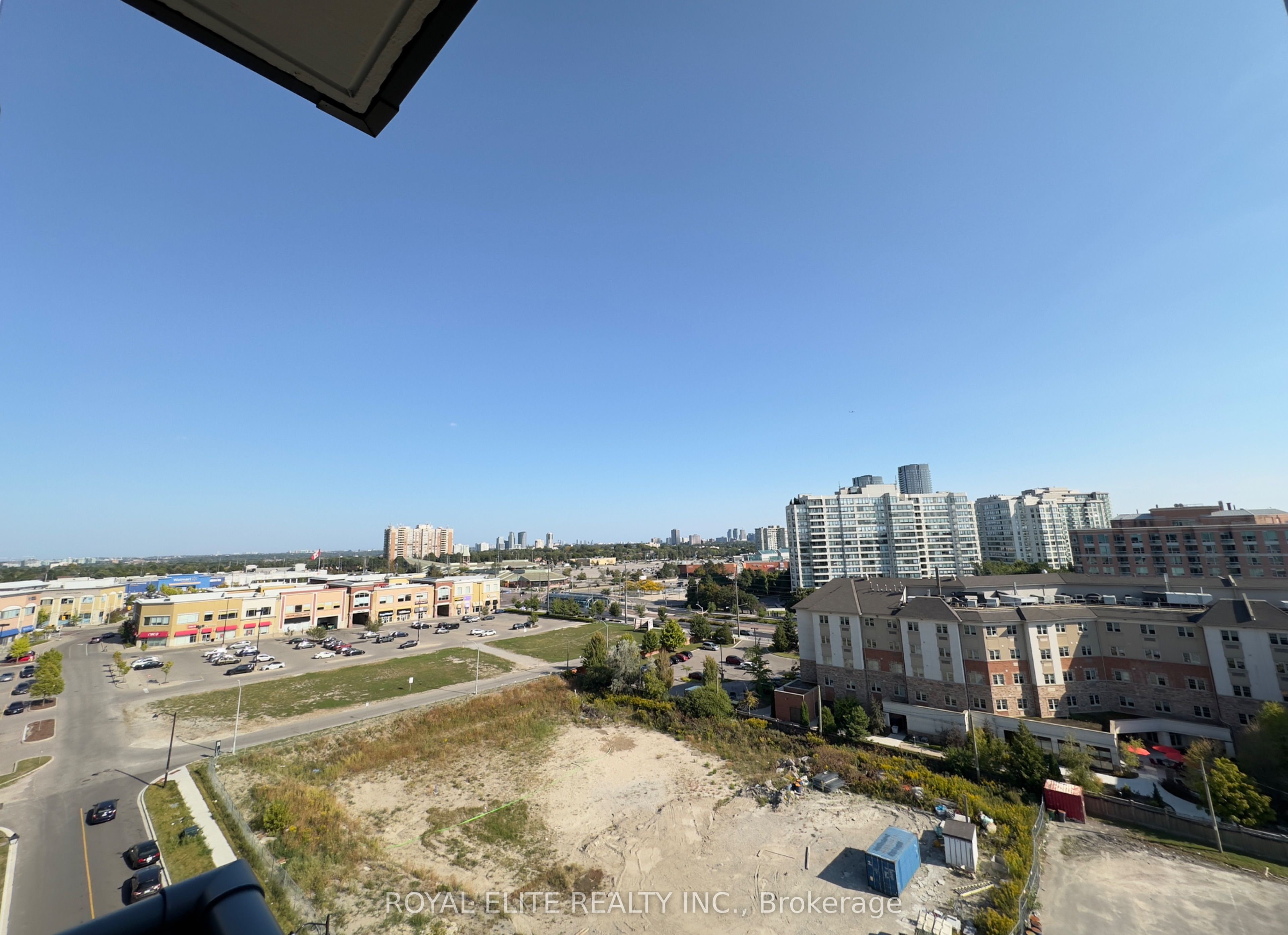 10 Gatineau Drive 903W