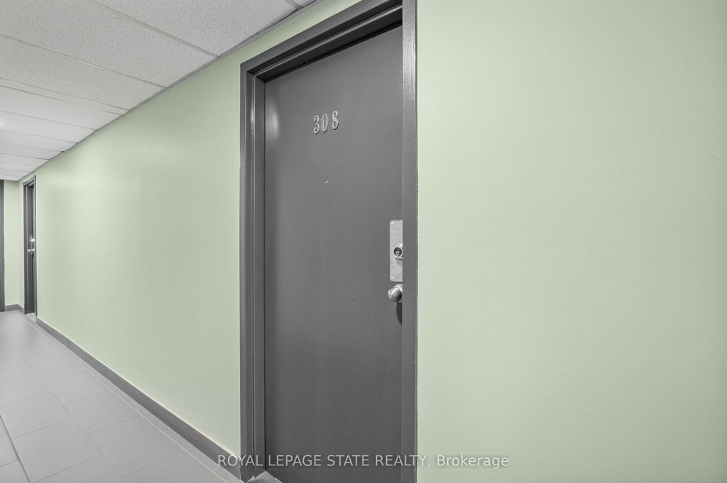 Photo of 1050 Stainton Drive #308, Mississauga, ON L5C 2T7 (MLS # W12514820)