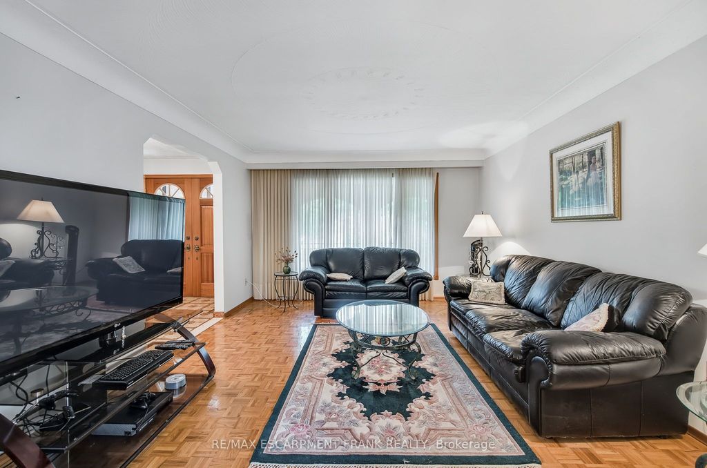 Photo of 75 President Drive, Hamilton, ON L8G 4L7 (MLS # X12563078)
