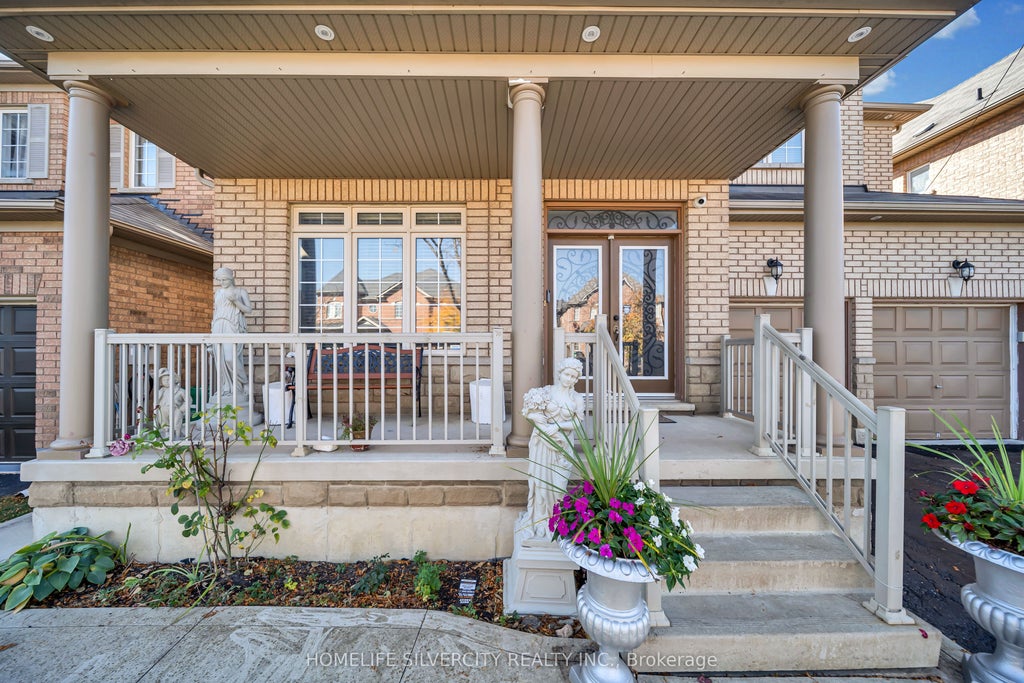 Photo of 70 Appleaire Crescent, Brampton, ON L6R 0V9 (MLS # W14109608)