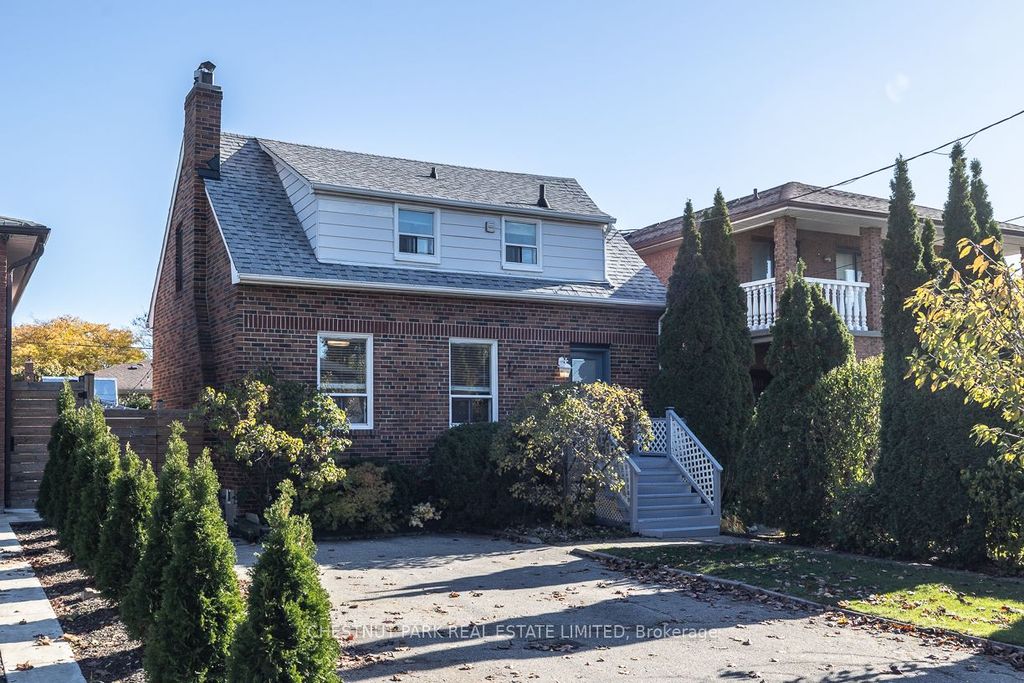 Photo of 29 Mulholland Avenue W, Toronto, ON M6A 2S1 (MLS # W12517832)